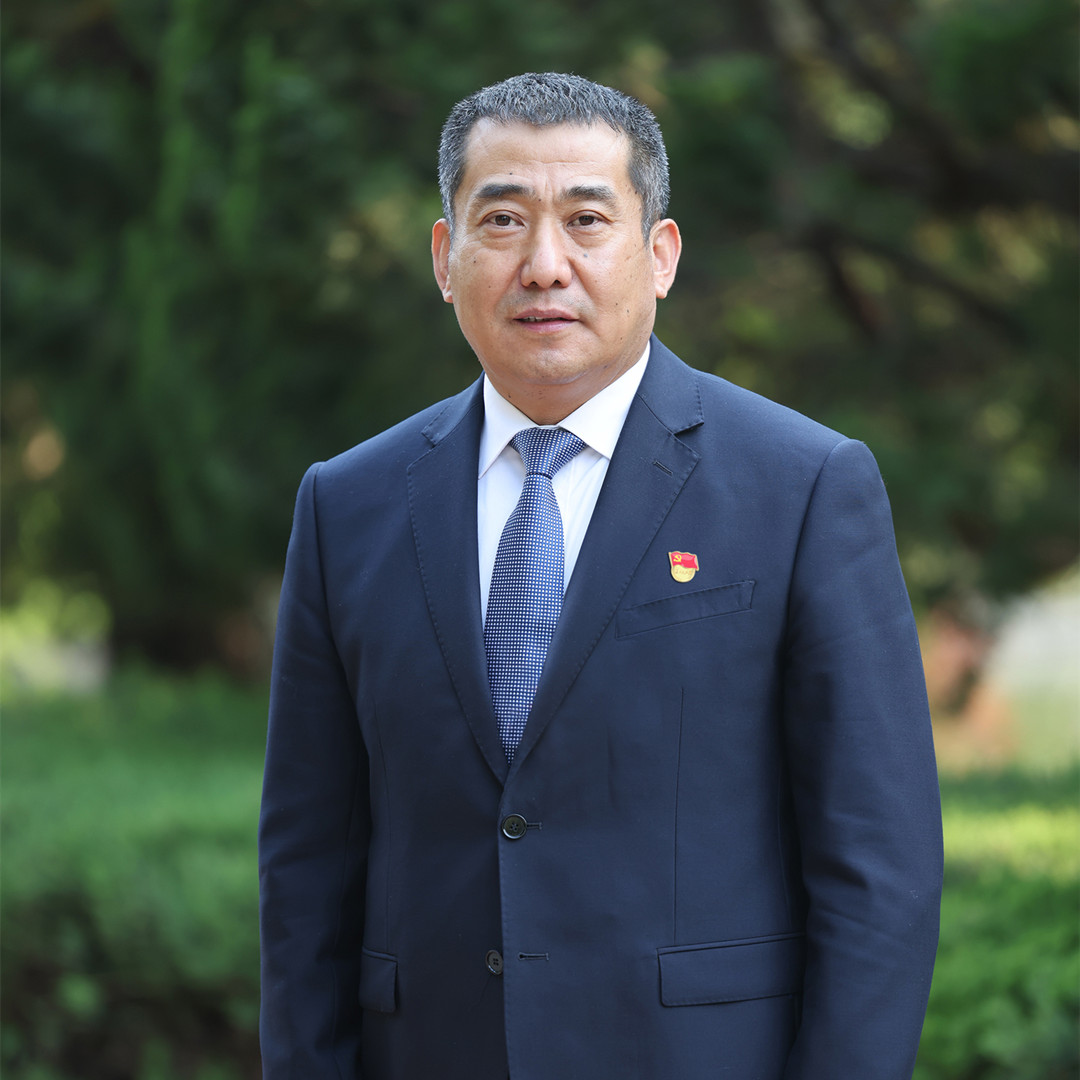 1677480329867862.jpg 形象照_副本.jpg