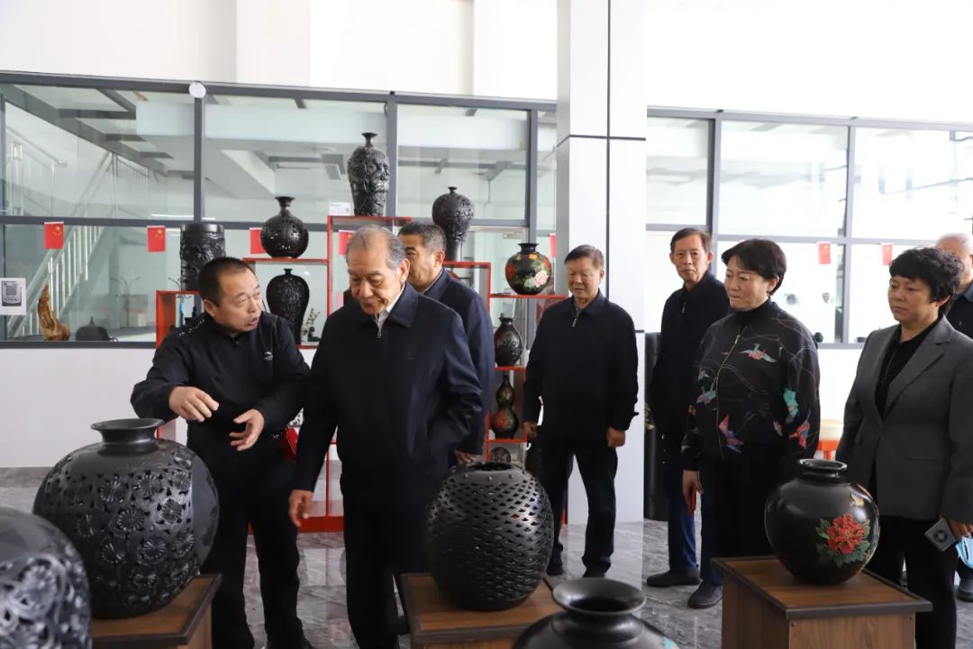 1682835679157461.jpg 3.jpg