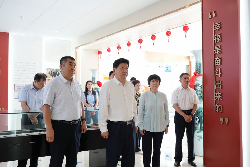 1695286508794806.jpg 一樓文化墻.jpg